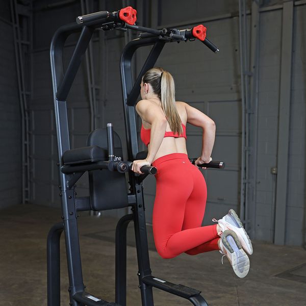 Pro Clubline Vertical Knee Raise Chin Dip